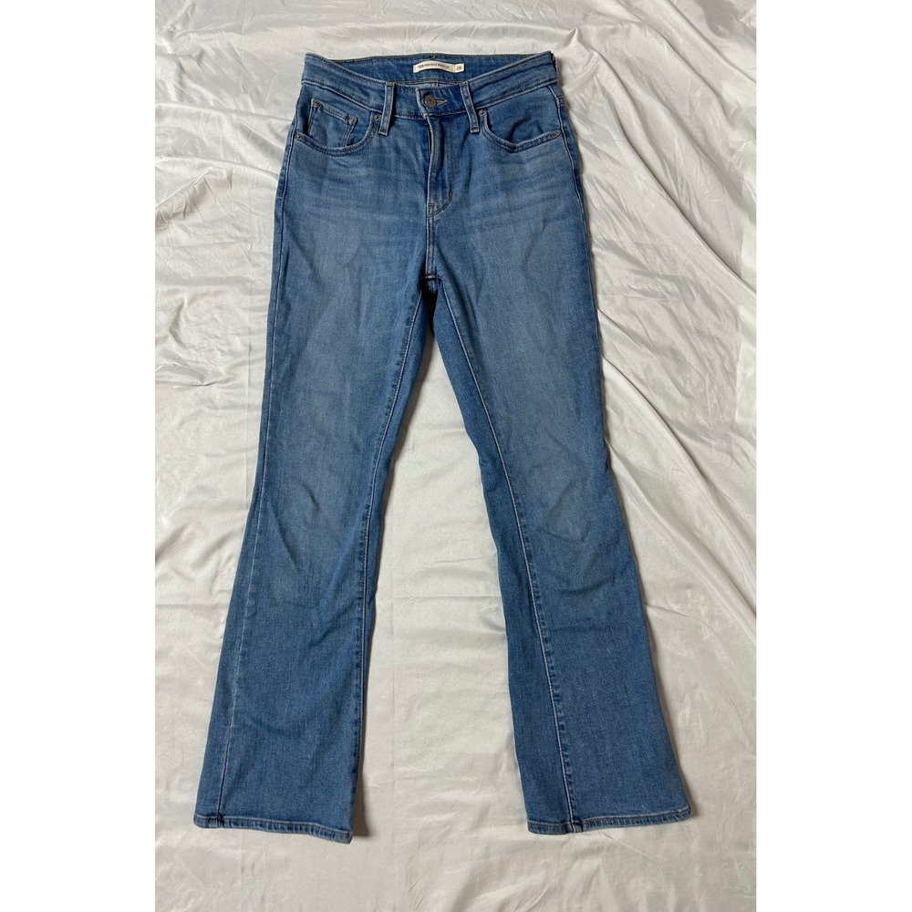 Levis 725 High Rise Bootcut Jeans Blue Denim Medium Wash Size 26 Womens Flare